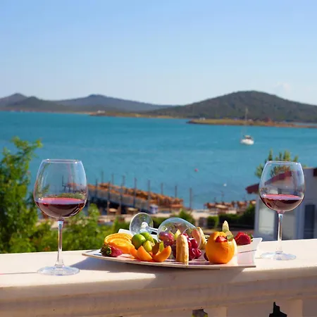 Szálloda Ezer Ayvalı