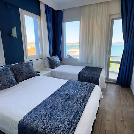 Ezer Hotel Ayvalik
