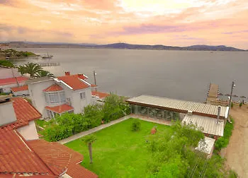 Ezer Hotel Ayvalik